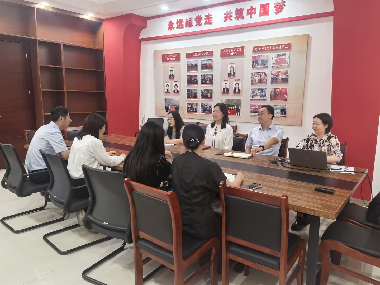 机关第二党支部二季度读书分享.jpg
